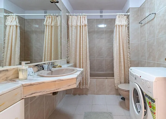 Sunny Sunset Terrace By Dream Homes Tenerife Puerto de Santiago (Tenerife)